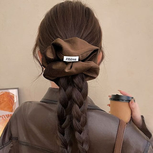 Label Scrunchie Lettering