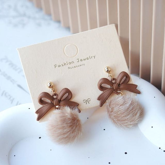 Earring On Bow / Clip Drop Pom