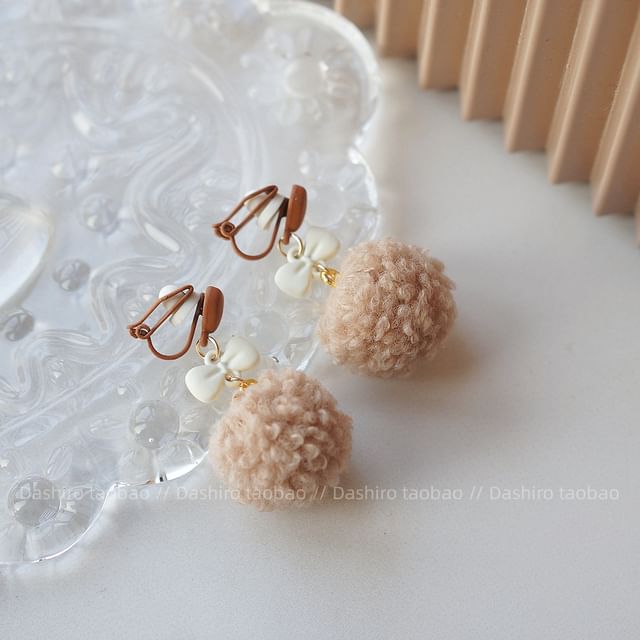 Clip / On Drop Pom Earring Heart