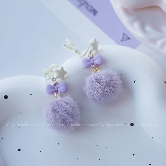 Pom Earring Stud On Clip Drop /
