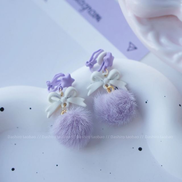 Pom Earring Stud On Clip Drop /