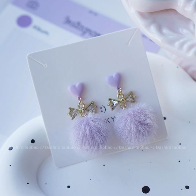 Pom Earring Stud On Clip Drop /