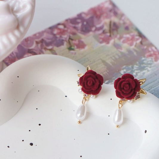 Clip Faux / On Pearl Rose Earring Drop