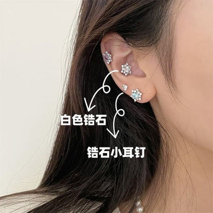 Snowflake Stud Rhinestone Earring