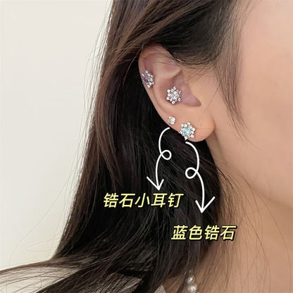 Snowflake Stud Rhinestone Earring