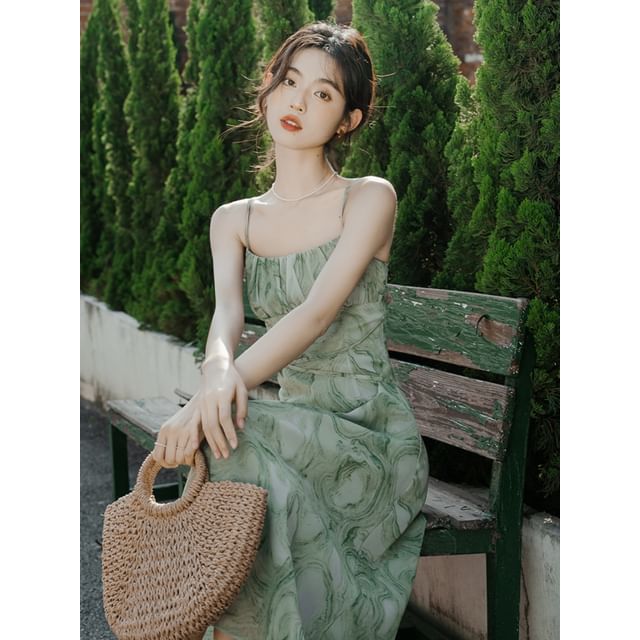 Spaghetti Strap Print Midi A-Line Sundress / Plain Ruffle Trim Crop Cardigan / Set