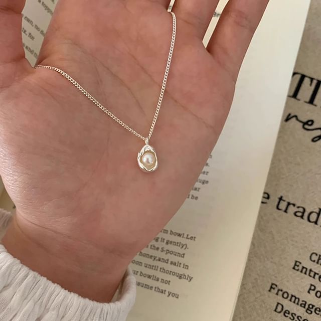 Pearl Pendant Faux Necklace Alloy