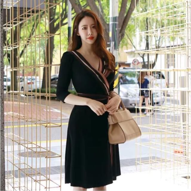 Short-Sleeve V-Neck Patterned Wrap Midi A-Line Dress