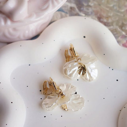 Drop Fringed / Shell Clip-On Earring