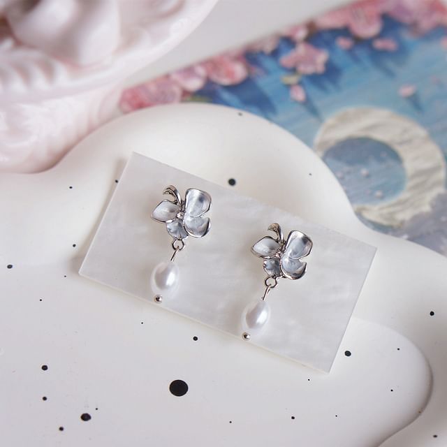 / Earring Pearl Butterfly Clip-On Faux Drop