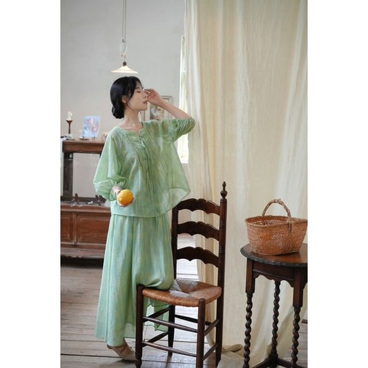 3/4 Sleeve Notch Neck Gradient Tie Front Blouse / High Waist Maxi A-Line Skirt / Set