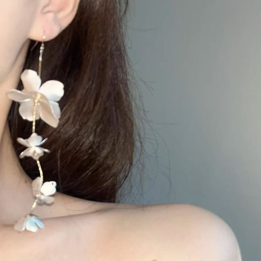 Dangle Floral Earring