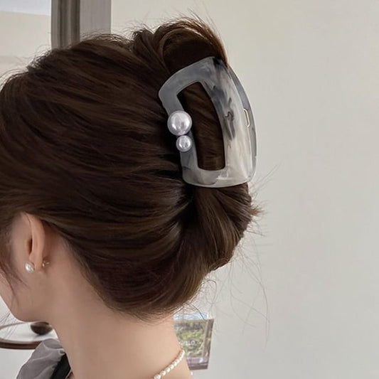 Acrylic Faux Claw Pearl Hair