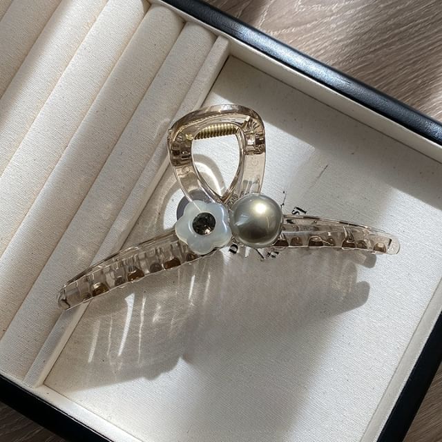 Claw Pearl Faux Acrylic Flower Hair