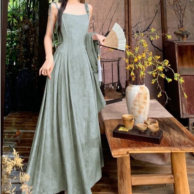 Plain Light Jacket / Spaghetti Strap Maxi A-Line Dress / Set