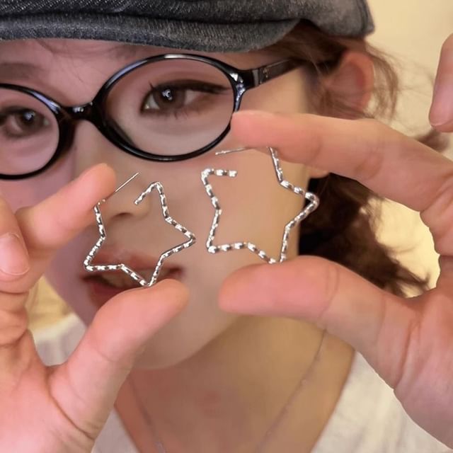 Alloy Star Hoop Earring