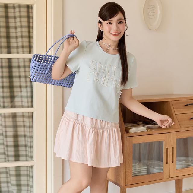 Short-Sleeve Crew Neck Lettering Sequin Embroidered Tee