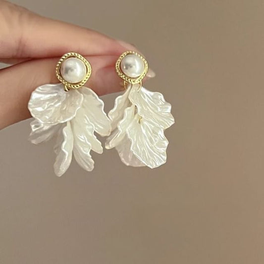 Alloy Faux Pearl Earring Petal Statement