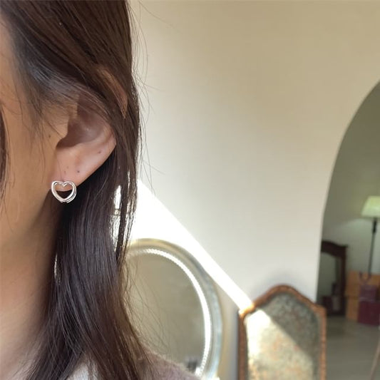 Sterling Heart Ear Stud Leverback Silver