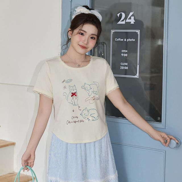 Plus Size Short-Sleeve Round Neck Cat Print T-Shirt