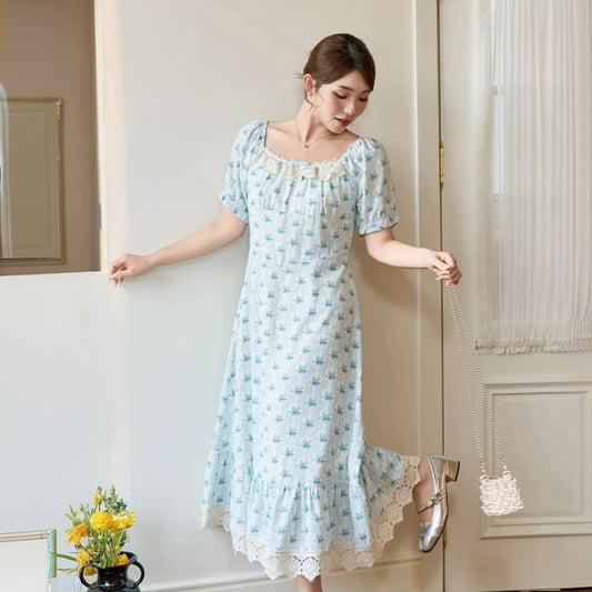 Plus Size Short-Sleeve Square Neck Floral Midi A-Line Dress