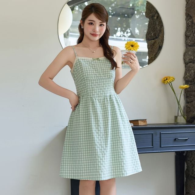 Spaghetti Strap Square Neck Gingham Bow Accent Lace Trim A-Line Dress