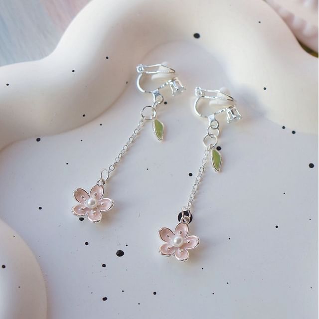 Set / Clip On Dangle Floral Earring