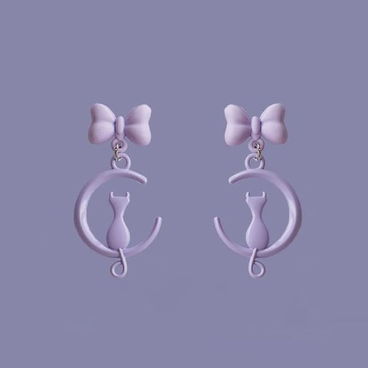 On Moon Earring Clip Cat / Dangle