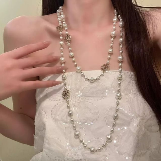 Beaded Floral Necklace