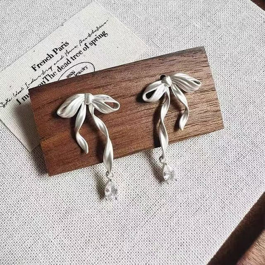/ Bow Drop Rhinestone Clip-On Earring