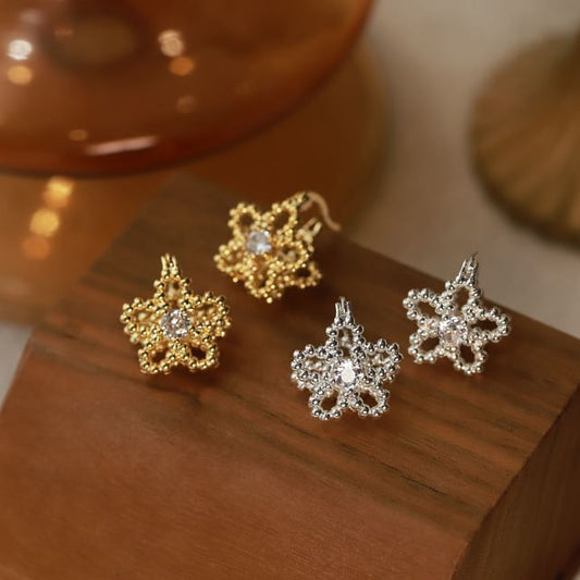 Earring Huggie Rhinestone Flower
