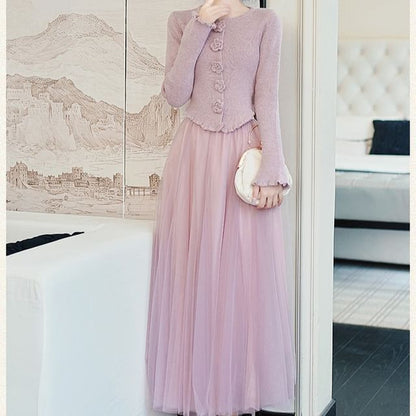 Long-Sleeve Round Neck Plain Flower Accent Ribbed Knit Top / High Waist Midi A-Line Tulle Skirt / Set