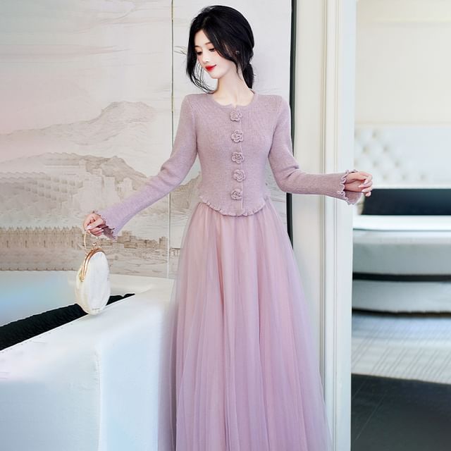 Long-Sleeve Round Neck Plain Flower Accent Ribbed Knit Top / High Waist Midi A-Line Tulle Skirt / Set