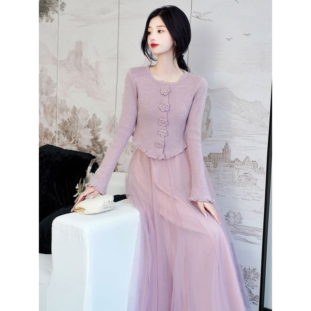 Long-Sleeve Round Neck Plain Flower Accent Ribbed Knit Top / High Waist Midi A-Line Tulle Skirt / Set