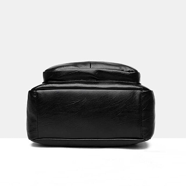 Rucksack aus Kunstleder mit burgunderfarbenem Klappverschluss für Damen