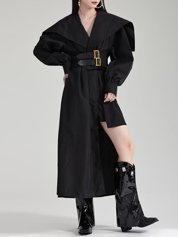 Robe longue noire plissée asymétrique à revers et ceinture moderne 