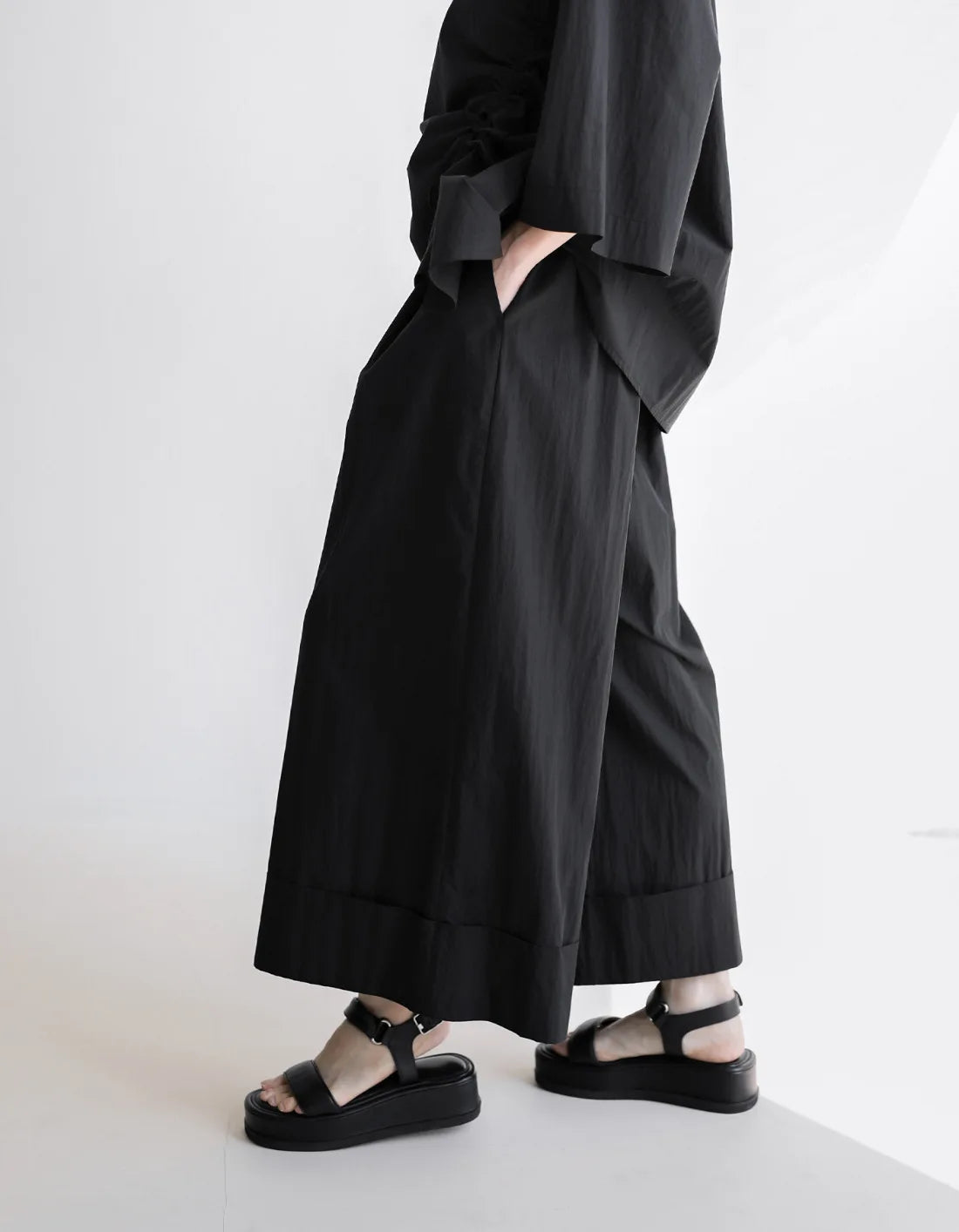 Pantalon kaki élastique à taille large et biologique 