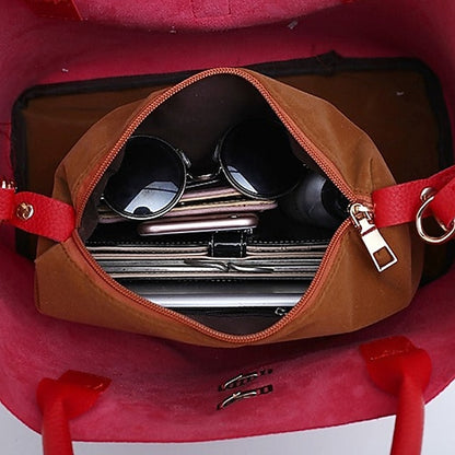 Chaîne pour femme en or rouge avec cadenas en cuir et similicuir