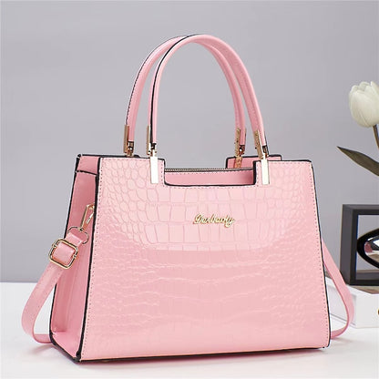 Sac à main élégant en cuir pour femme à motif crocodile noir |