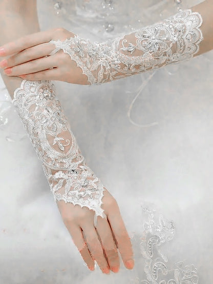 Elegant with Accessories Wedding – Bridal Pearls Lace Gloves