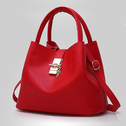 Chaîne pour femme en or rouge avec cadenas en cuir et similicuir