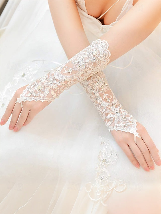 Elegant with Accessories Wedding – Bridal Pearls Lace Gloves