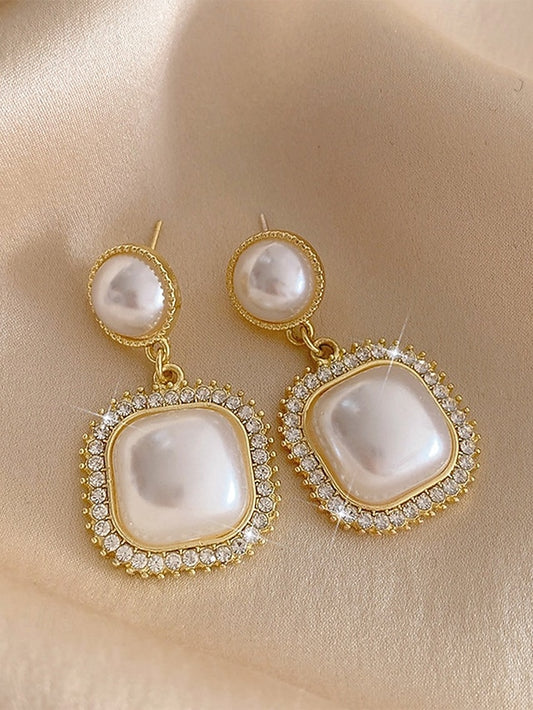 Earrings Pearl Elegant Rhinestone with Gold-Plated – Detailing