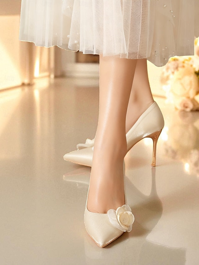 Elegant Ivory Wedding Women's - Pointed Floral Heels Satin