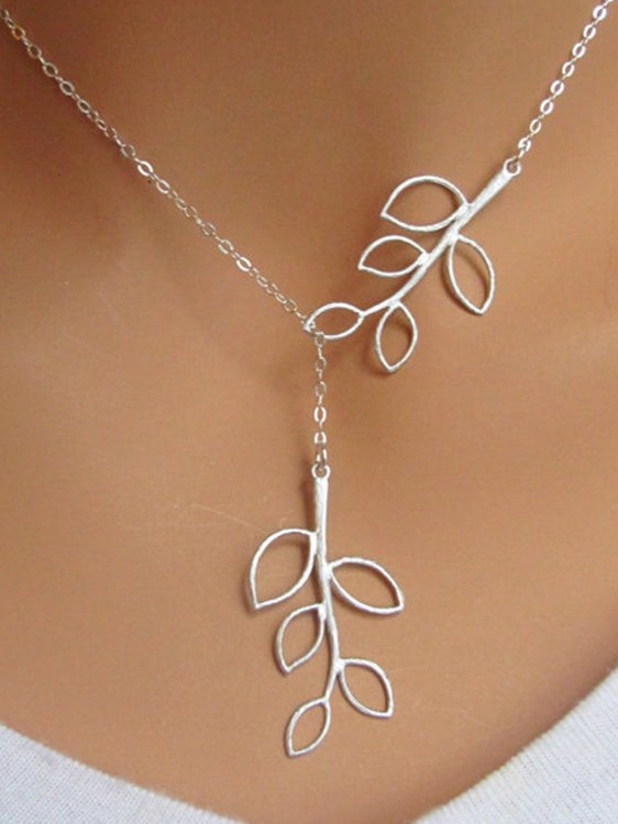 Casual Silver Cutout Leaf Necklace Boho Vacation Jewelry QAR33