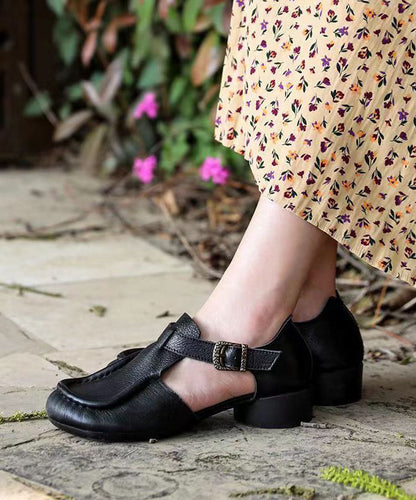 Sandales marron en cuir de vachette épais avec boucle et boucle rétro