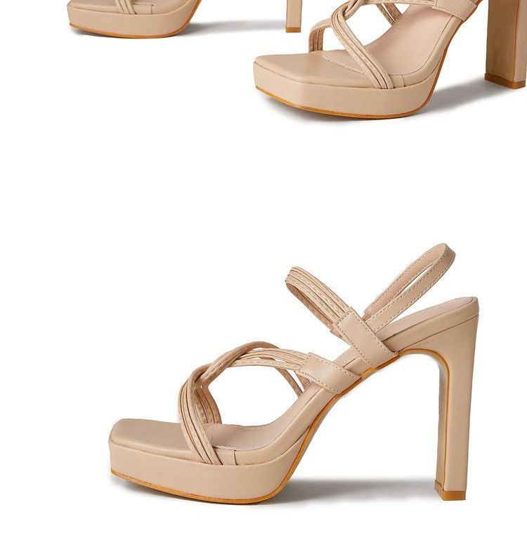 Block Heel Strappy Sandals AE1062