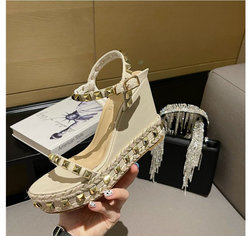 Studded Platform Wedge-Heel Sandals AE1060